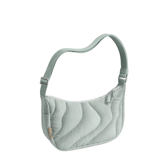 Miękka torba crossbody o lekkiej konstrukcji do codziennego noszenia