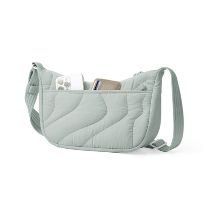 Miękka torba crossbody o lekkiej konstrukcji do codziennego noszenia
