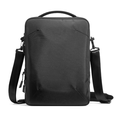 Strukturalna torba crossbody na laptopa do miejskich dojazdów